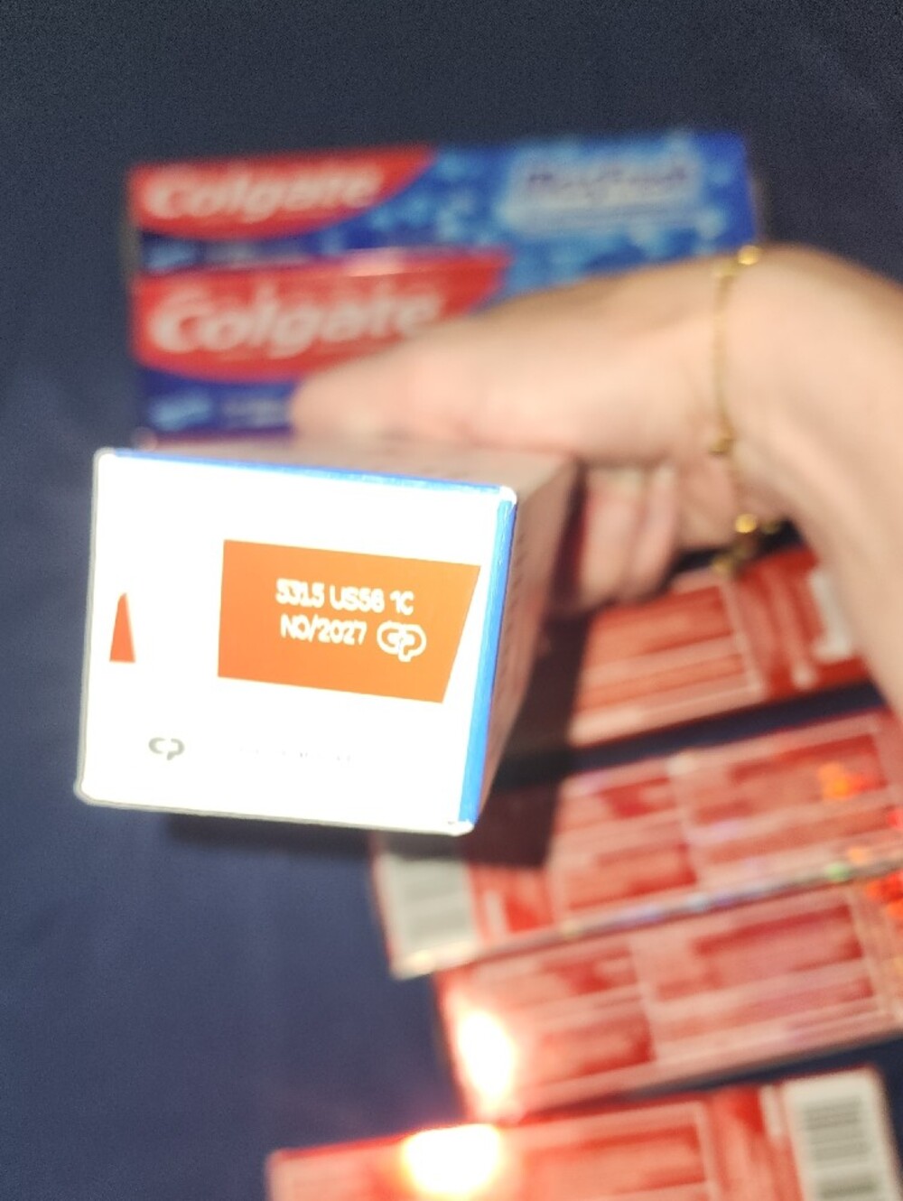 7 Colgate Assorted Toothpaste Value Pack - Red Packaging - Picture 6 of 8